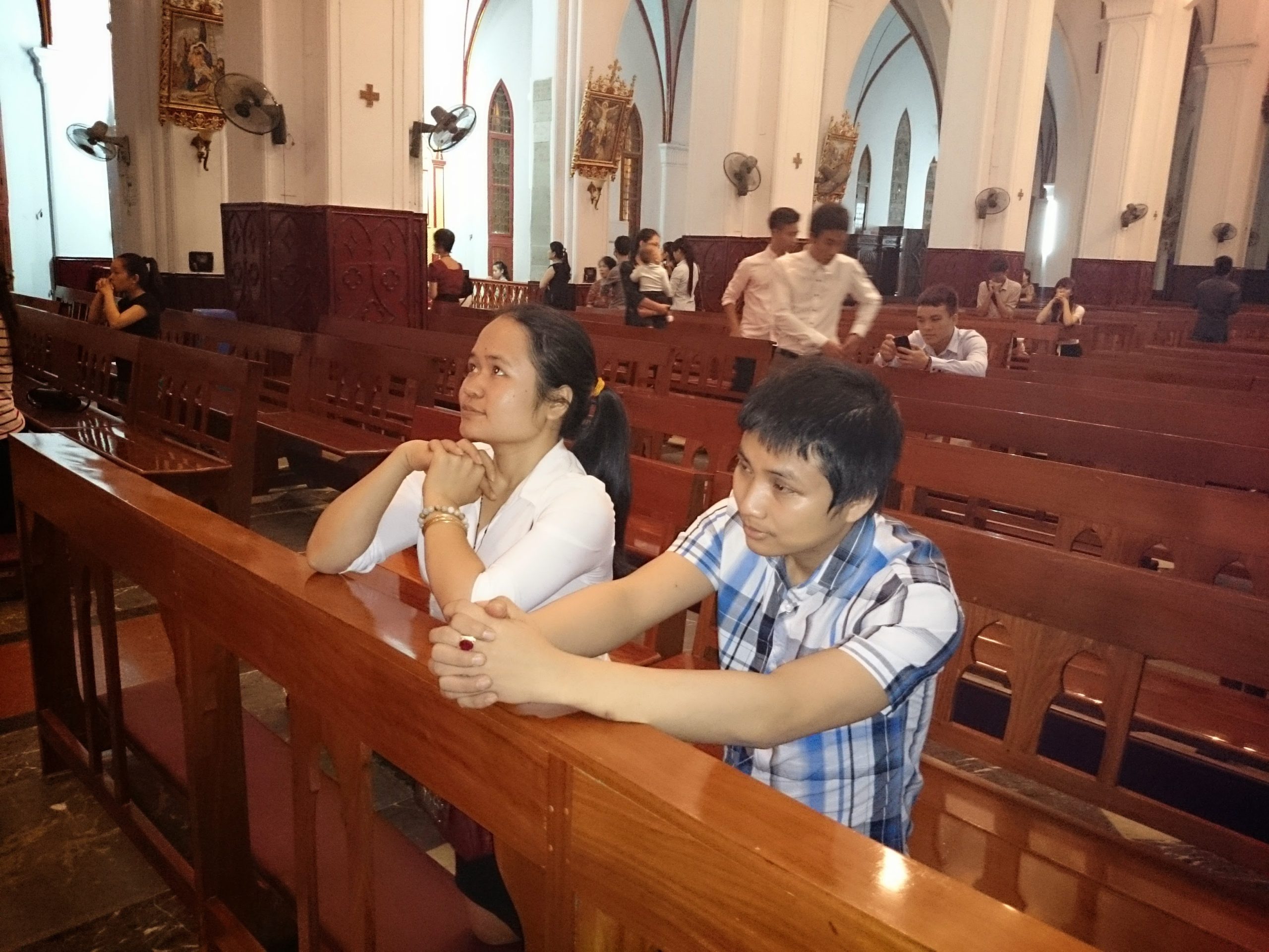 chính đức tin và tình yêu mới là kim chỉ nam dẫn lối chúng ta qua những thăng trầm